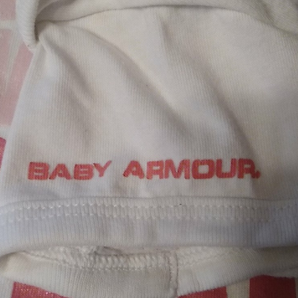 Onesie - Picture 3 of 4